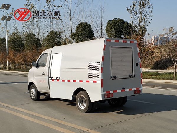 长安路面养护车