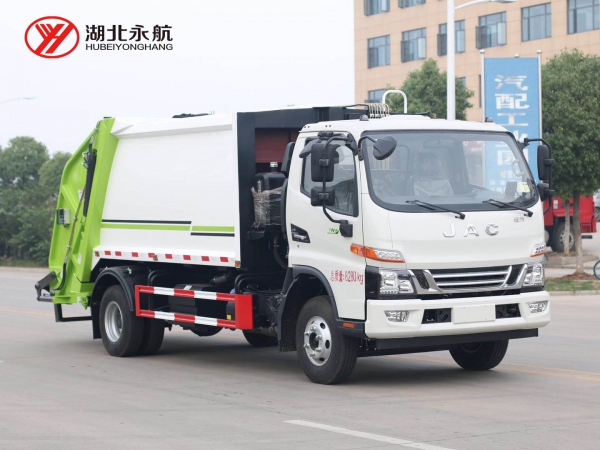 江淮骏铃8方压缩式垃圾车