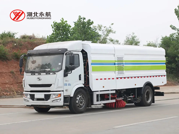 上汽跃进纯电动洗扫车