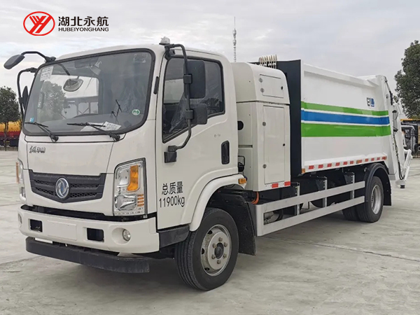 东风华神纯电动8方压缩式垃圾车