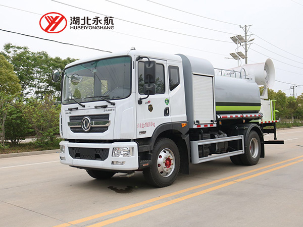   东风多利卡D9抑尘车