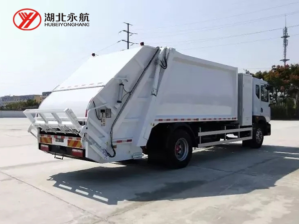 东风多利卡D9纯电动12方压缩式垃圾车