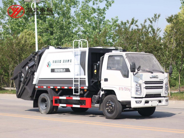 江铃顺达6方压缩式垃圾车