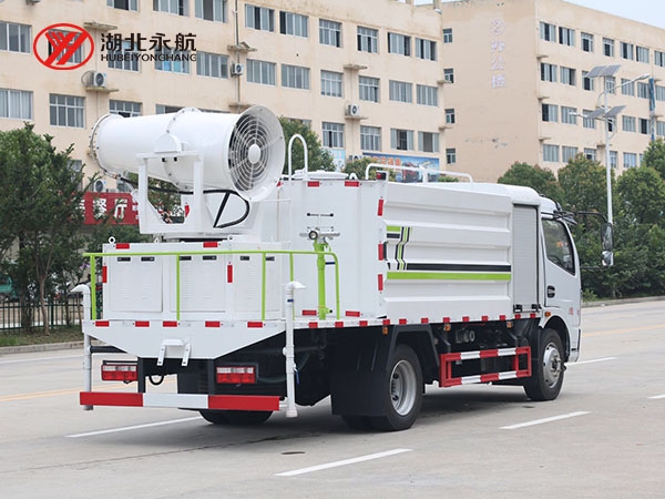 东风凯普特抑尘车（方箱）