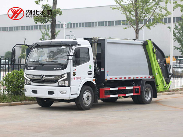 东风凯普特8方压缩式垃圾车