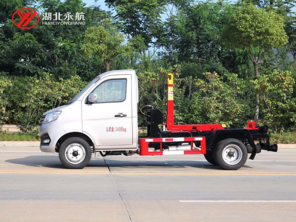 长安钩臂垃圾车