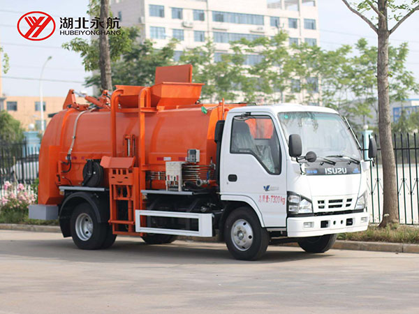 庆铃600P餐厨垃圾车