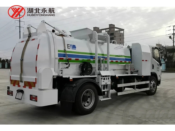 上汽跃进12吨纯电动餐厨垃圾车