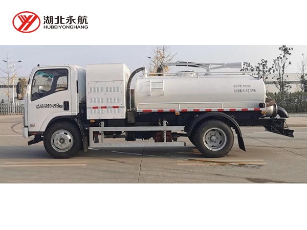 庆铃纯电动吸粪车