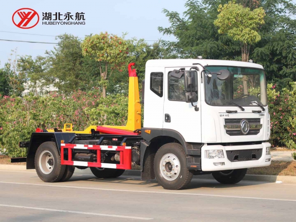 东风多利卡D9钩臂垃圾车
