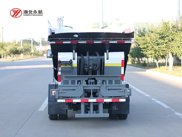 东风纯电动高位自装卸式垃圾车