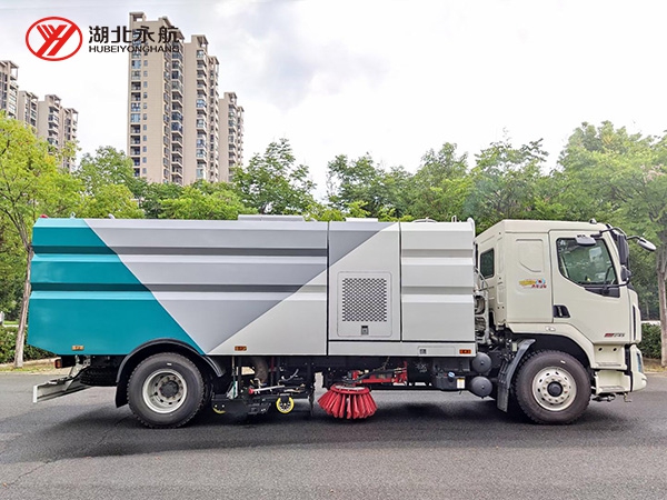 柳汽乘龙M3洗扫车