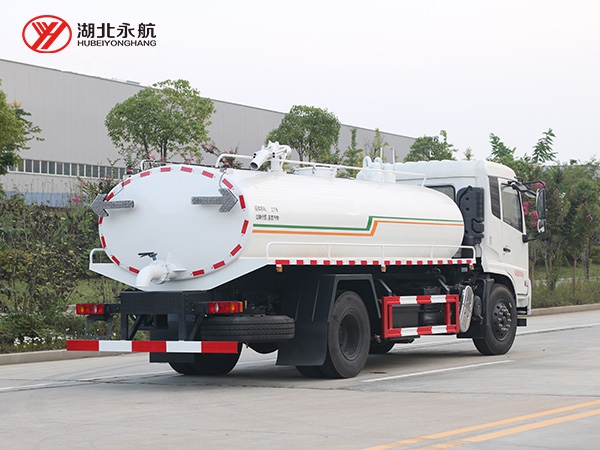 东风天锦吸粪车