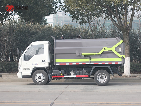 福田小卡之星侧装垃圾车