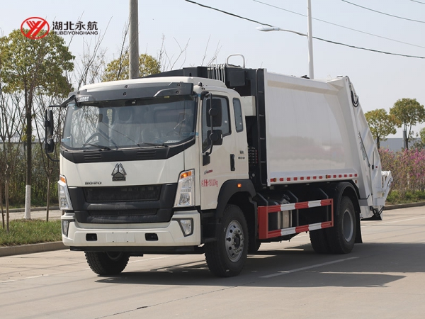 重汽豪沃12方压缩式垃圾车