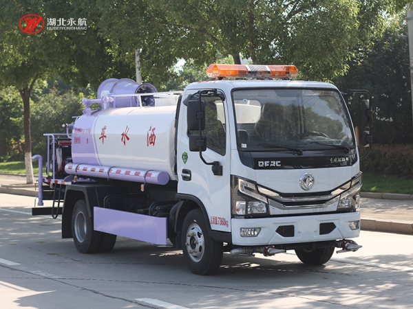 东风小多利卡抑尘车（圆罐）