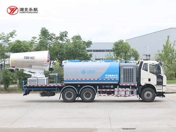 解放后双桥抑尘车