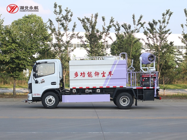 东风小多利卡抑尘车（方箱）