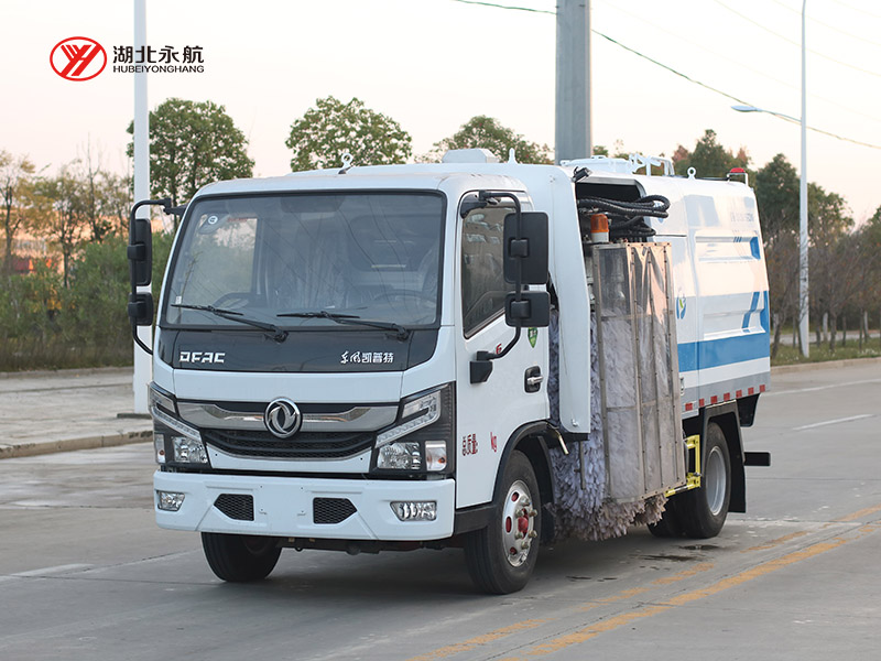 东风凯普特护栏清洗车