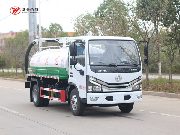 东风小多利卡吸粪车