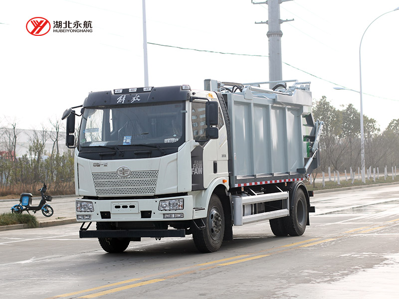 解放14方无泄漏压缩式垃圾车
