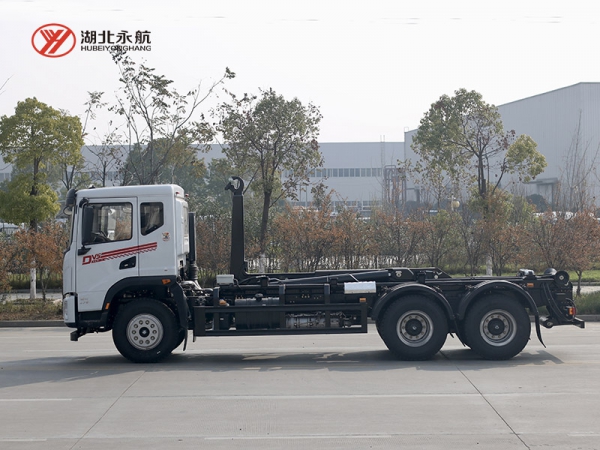 东风华神DV5钩臂垃圾车