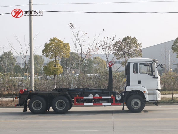 陕汽德龙新M3000钩臂垃圾车