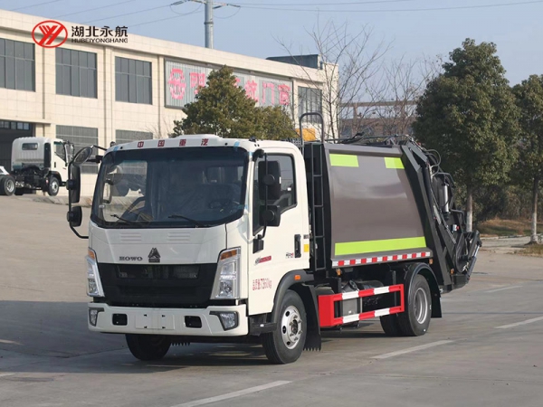 重汽HOWO 6方压缩式垃圾车